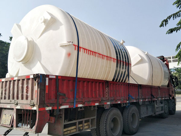 采購經(jīng)驗(yàn)：長(zhǎng)沙稀硫酸儲(chǔ)罐材質(zhì)該如何選擇？